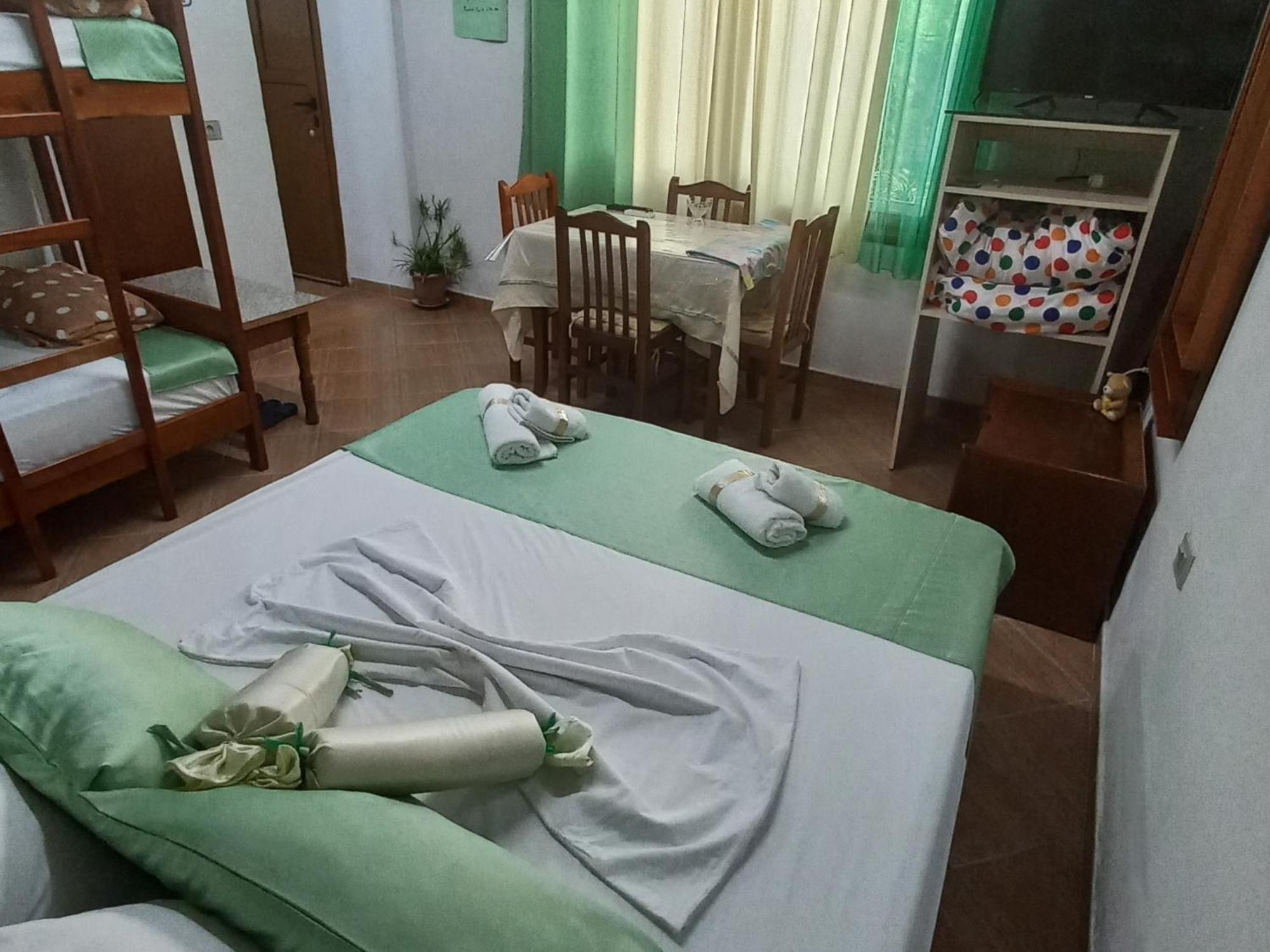 Green Oasis Holiday Home Vlorë Buitenkant foto
